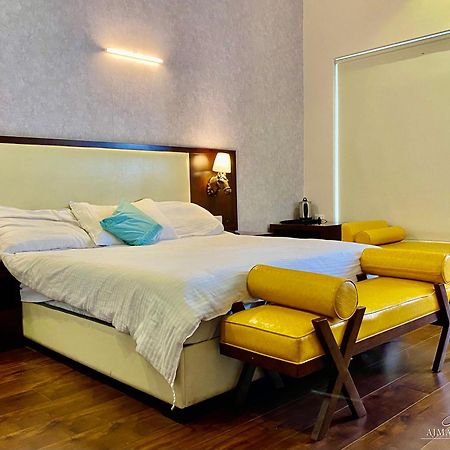 Mountain Trails Hotel Ooty Ngoại thất bức ảnh