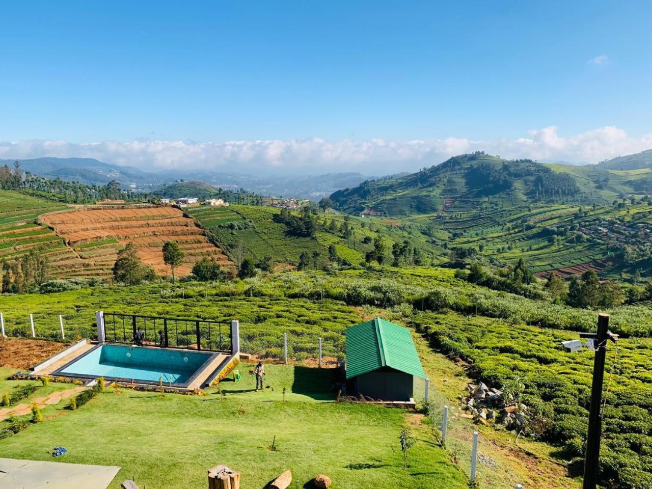 Mountain Trails Hotel Ooty Ngoại thất bức ảnh